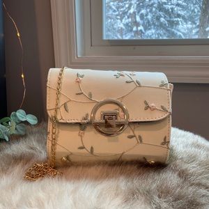 Cream Purse with Floral Detail